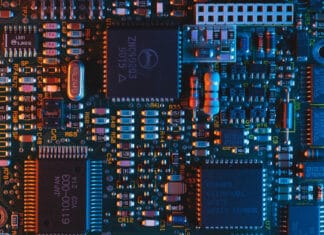 3 krytyczne błędy przy urządzaniu strefy EPA – jak uniknąć kosztownych pomyłek w ochronie antystatycznej?