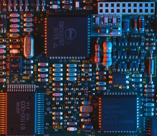 3 krytyczne błędy przy urządzaniu strefy EPA – jak uniknąć kosztownych pomyłek w ochronie antystatycznej?