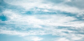 Nie tylko nocleg: jak ocenić kampera pod off-grid, teren i całoroczne użytkowanie