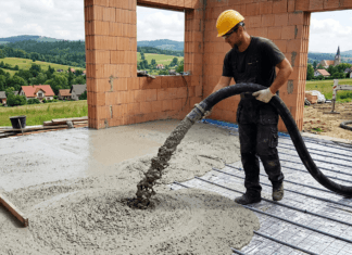 Pianobeton: cennik za m³ i m² na Dolnym Śląsku. Od czego zależą koszty wylewki?