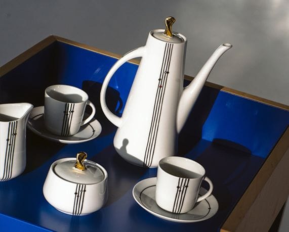 Serwisy kawowe Ćmielów. Jak wybrać porcelanowy zestaw do kawy?