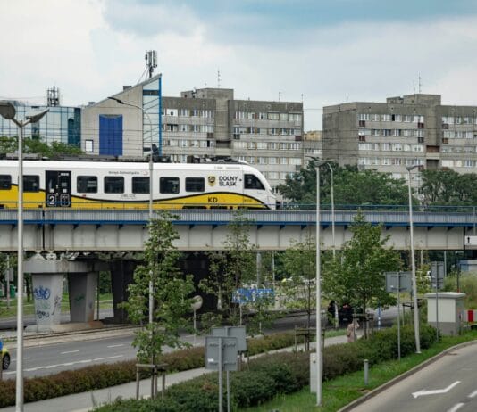 Z dworca PKP do centrum Głogowa – pieszo, autobusem czy taksówką? Z dworca PKP do centrum Głogowa – pieszo, autobusem czy taksówką?